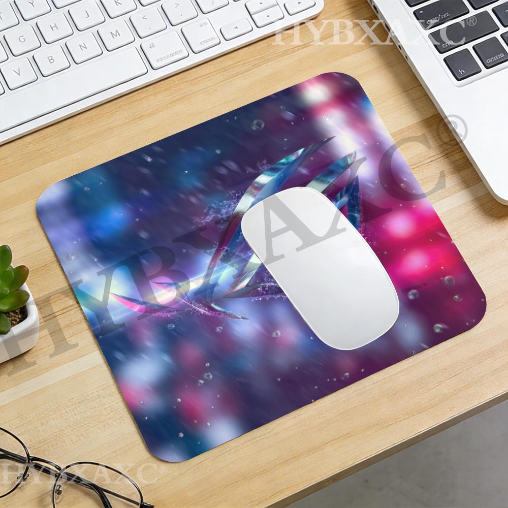HYBXAXC Tech Geometric Small M - Tech Accessories For Work recension och pris