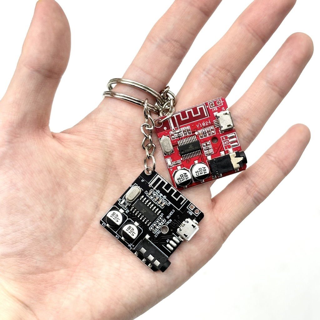 Retro Tech Aesthetic PCB and M - Tech Accessories Key recension och pris